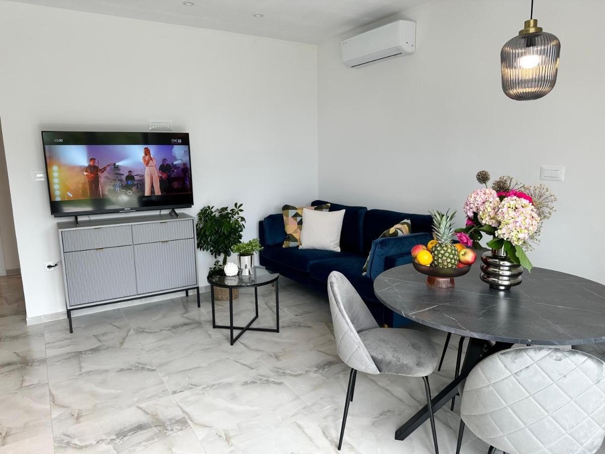 Olive View Apartment بريلا المظهر الخارجي الصورة